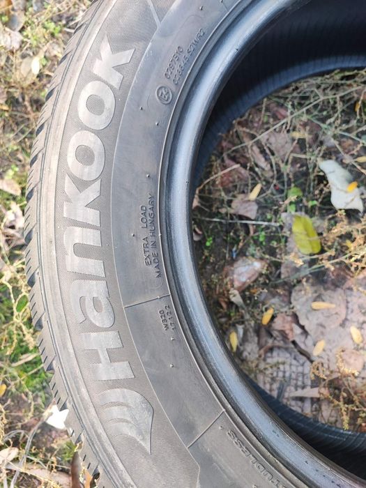 Зимни гуми 2 броя Hankook 225/60R17 103V