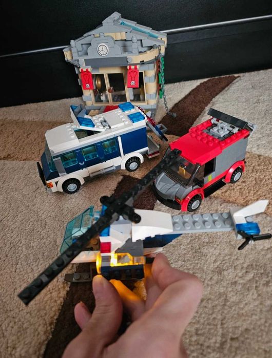 Lego city 60008 asaltul muzeului incomplet