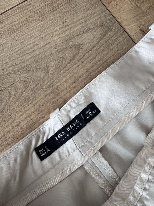 Pantaloni Zara din satin