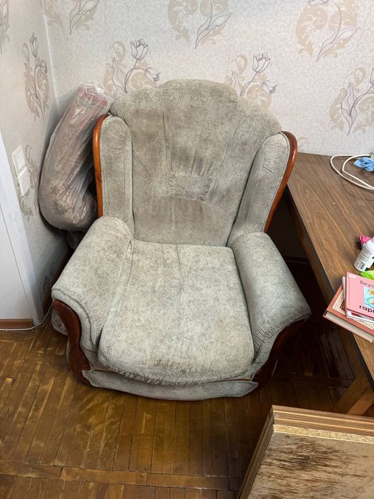Кресло в хорошем состоянии БЕСПЛАТНО