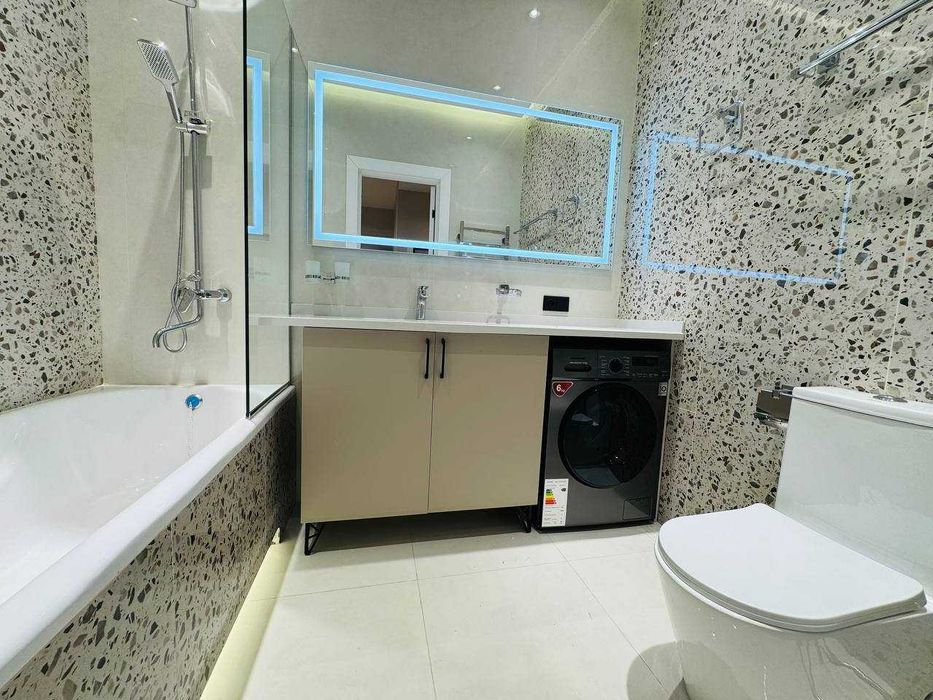 4-х комнатная апартаменты с ремонтом в ЖК «Real House»   ID: 4309