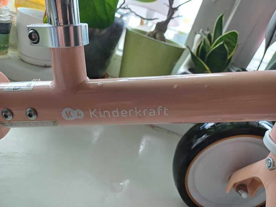 Kinderkraft Колело за баланс Cutie Pink (триколка)