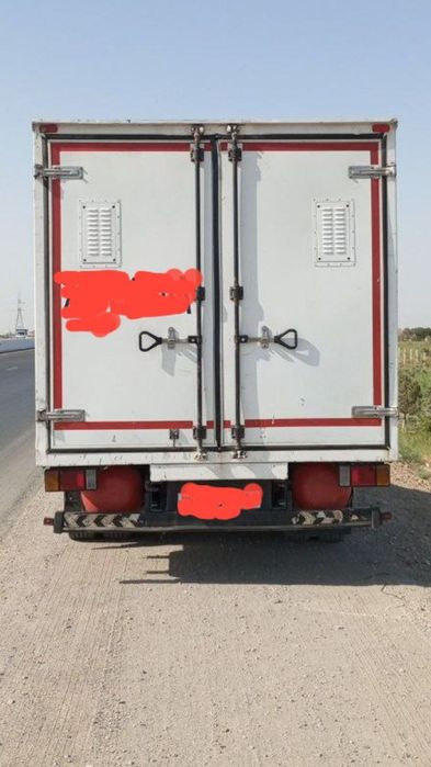 Isuzu sotiladi 5 tonnalik zavotiskovoy gaz orqaga 2 ta 100 talik balon