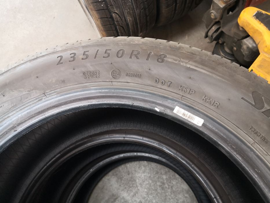 235 50 18 цола гуми 2 Pirelli 2 dunlop