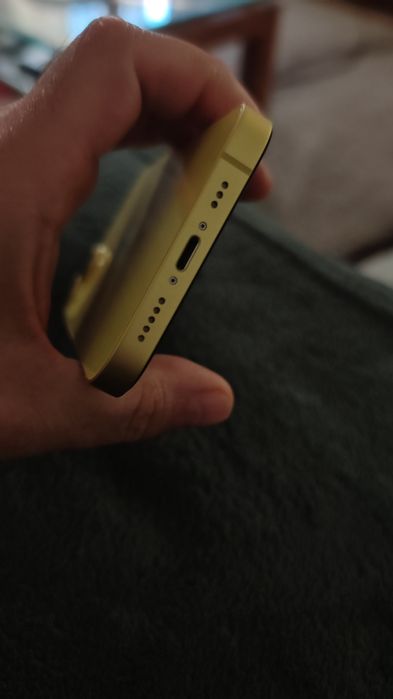 iPhone 14 128Gb impecabil la cutie completa