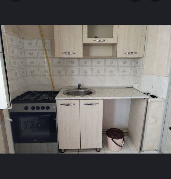 ibn sino 2 1xona 2 xona qilingan