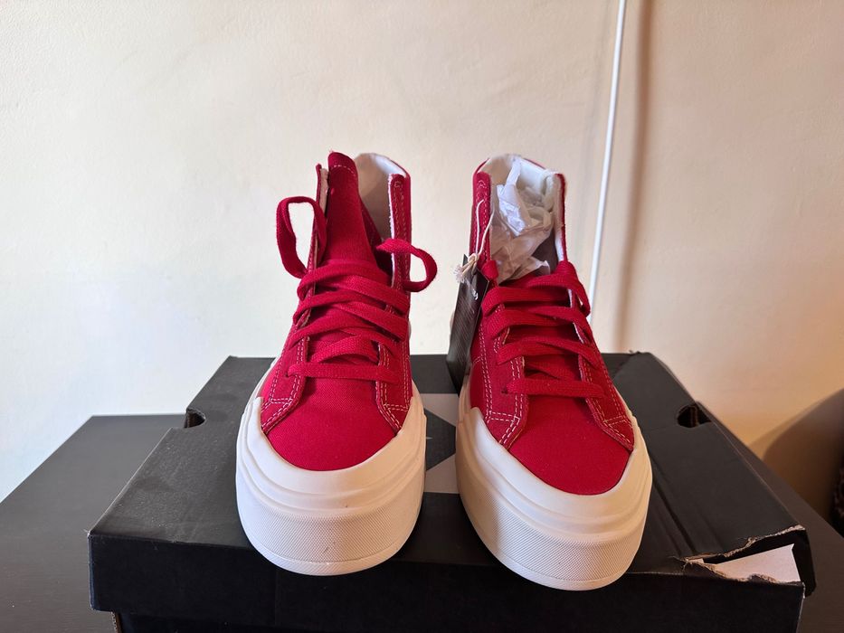 Кецове CONVERSE унисекс чисто нови