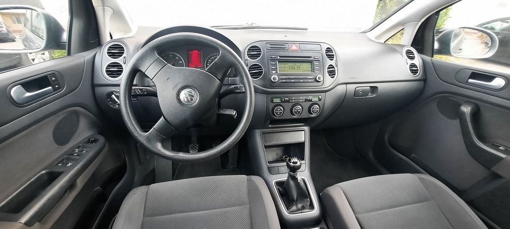 Vw Golf 5 Plus 1.6 MPI, înmatriculată, foarte buna