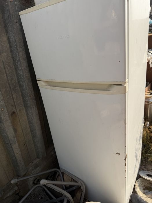 Срочно продам холодильник бу