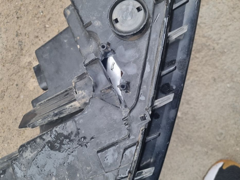 Преден ляв фар Пасат б7