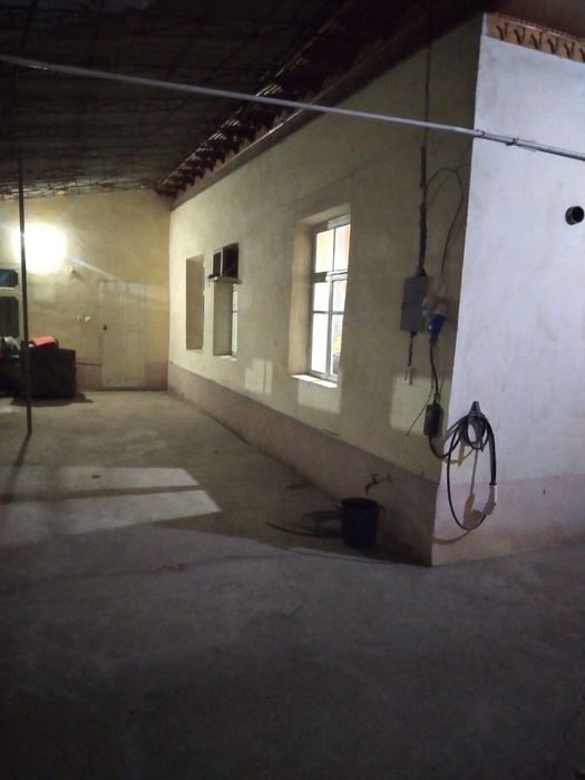 Ховли сотилади Срочна