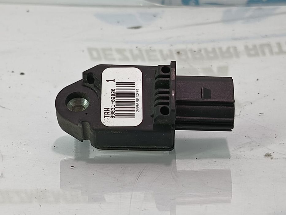 Senzor impact 89831-02020 Toyota Avensis 2 T25 (facelift)