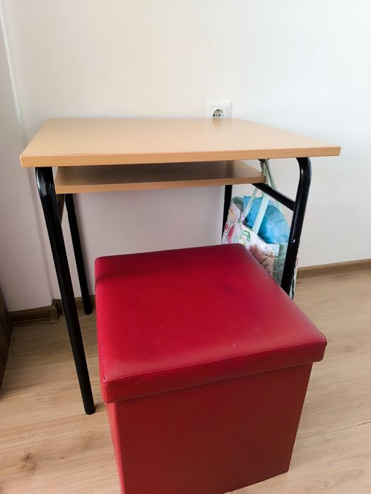 Малко ученическо бюро