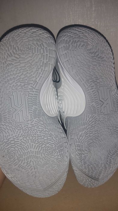 Nike Kyrie Low 3 TB - Номер 38.5
