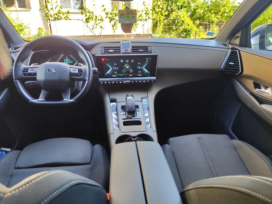 Vând Citroen DS7 e -tense 4x4,1.6 benzina,300cp,plug-in hybrid