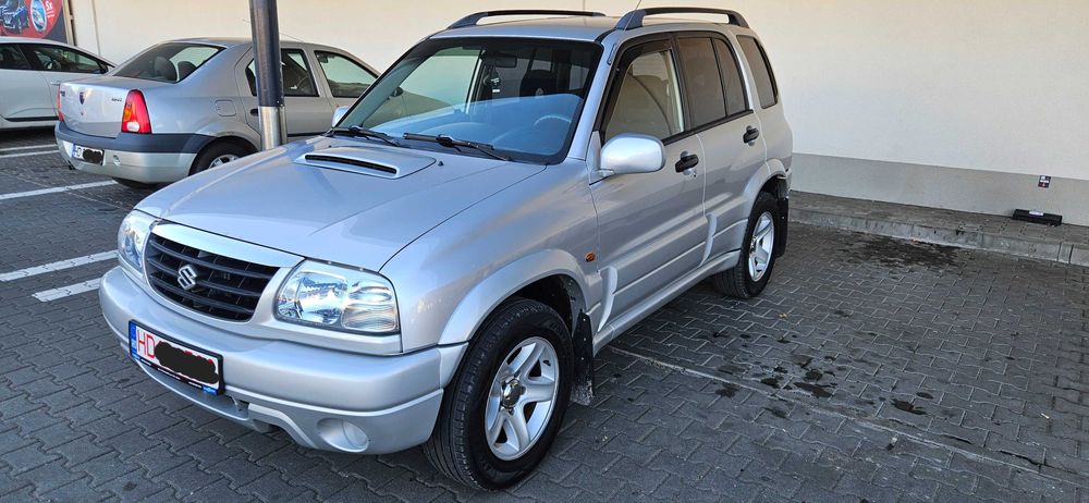 Suzuki Grand Vitara 2005 4x4 fara rugina