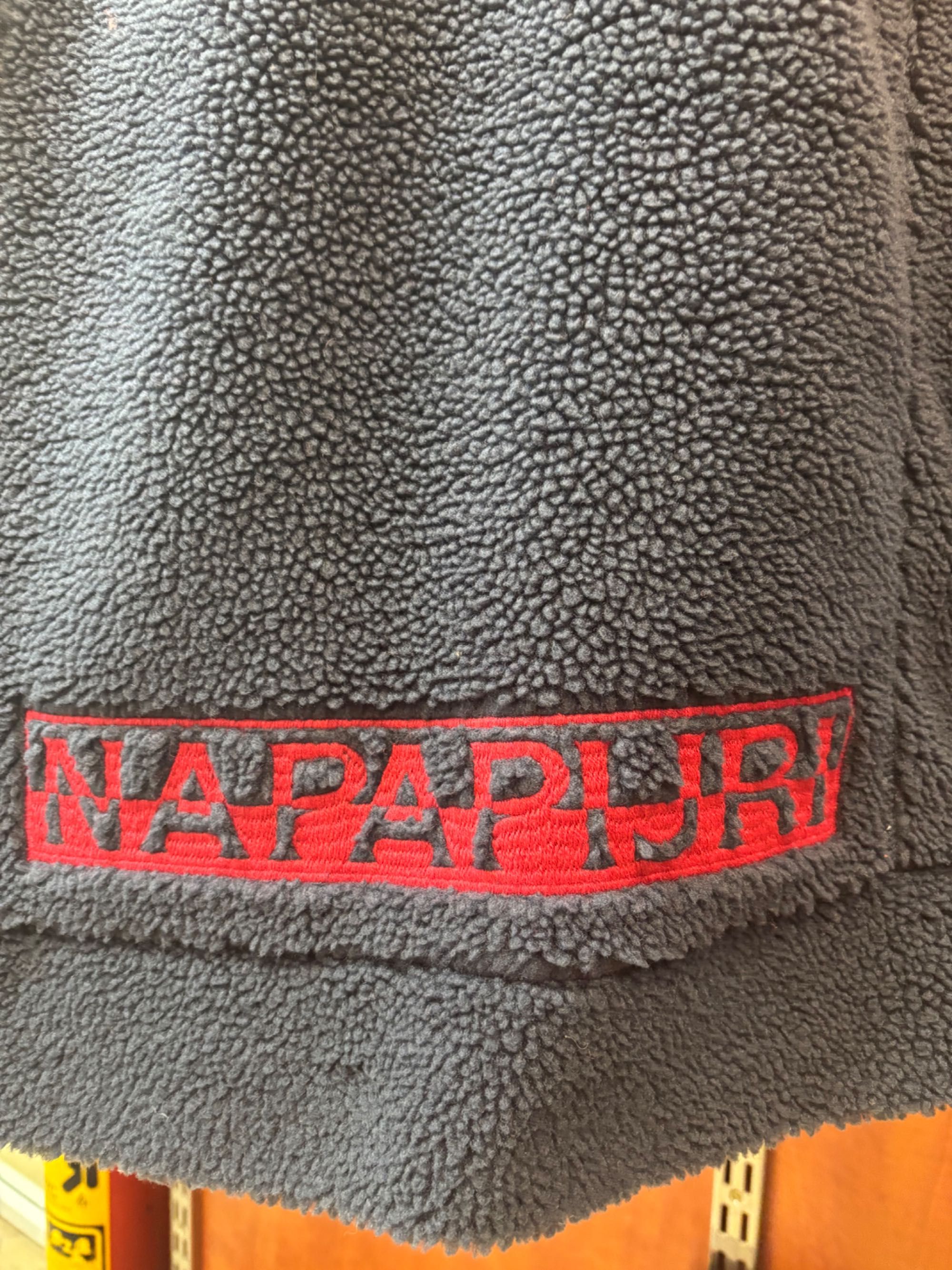 Слуичър NAPAPIJRI  мъжки полар!