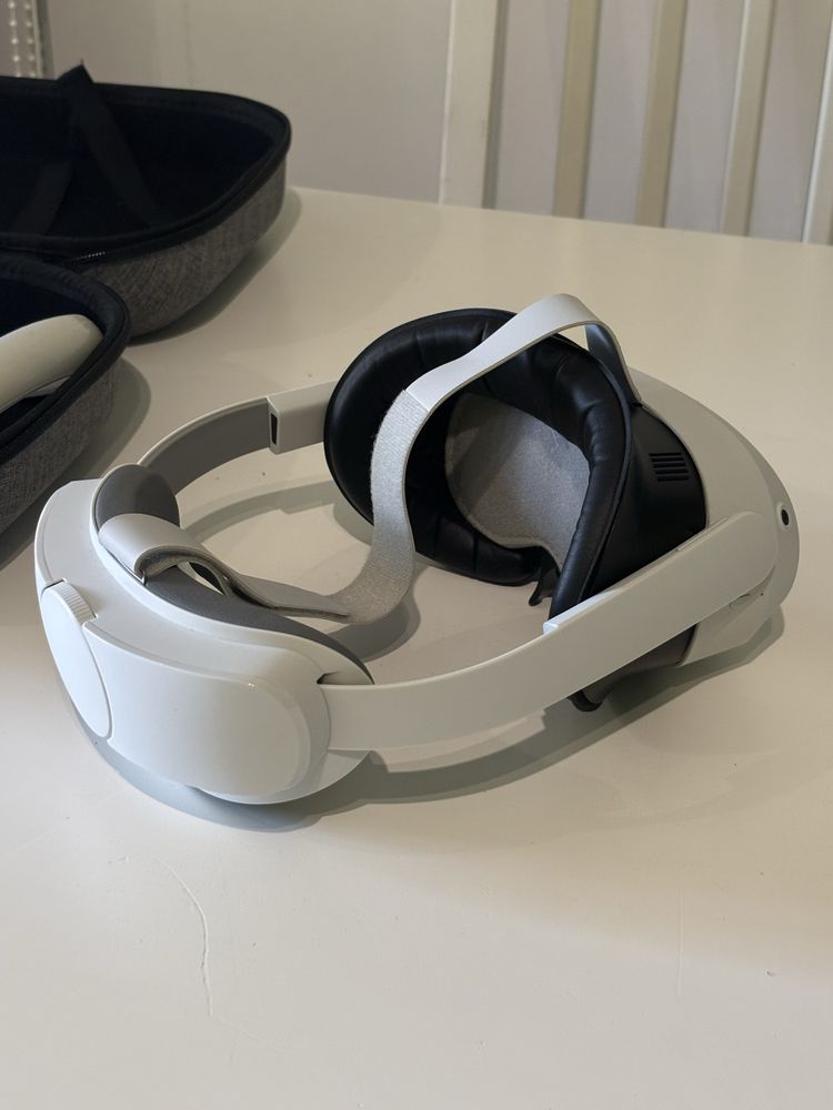 PICO 4 VR Headset