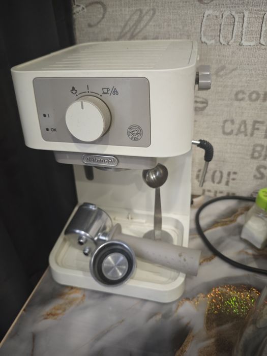 Продам рожковую кофемашину