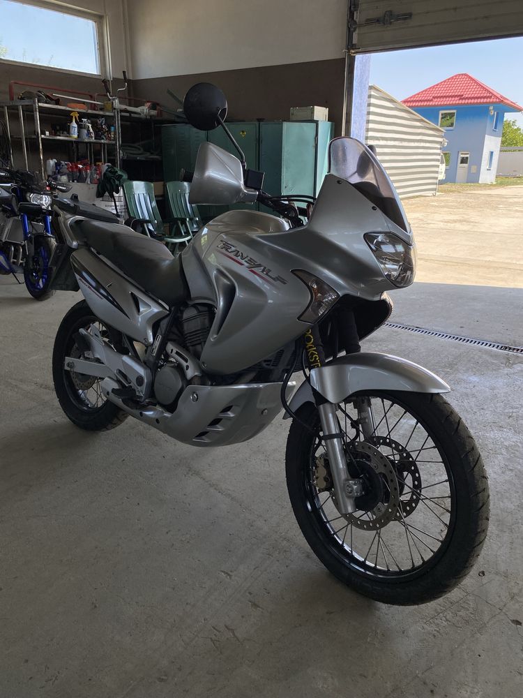 Honda transalp 650 2007