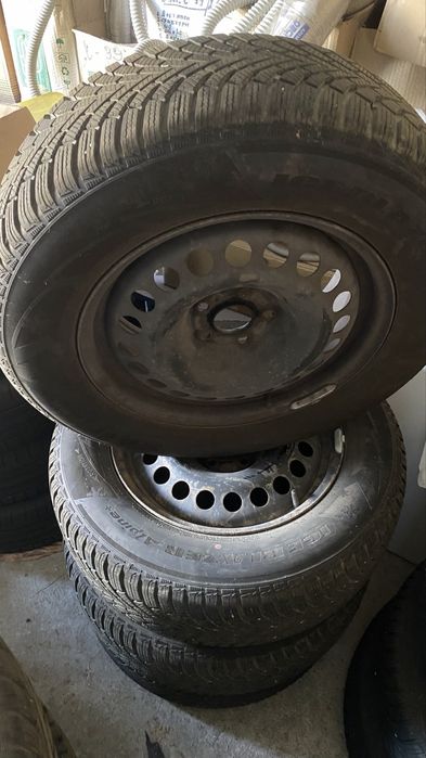 Зимни гуми Sailun 215/65/16