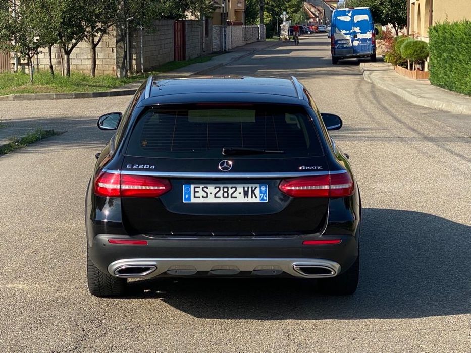 Mercedes-Benz E 220 d 4Matic T All-Terrain 9G-TRONIC Avantgarde