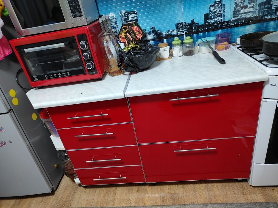 Продам кухонный гарнитур