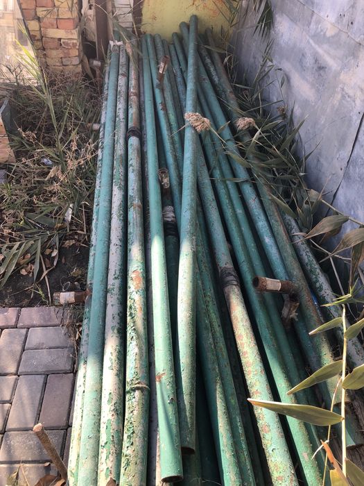 Стойка и трубы 3000тг  для забора