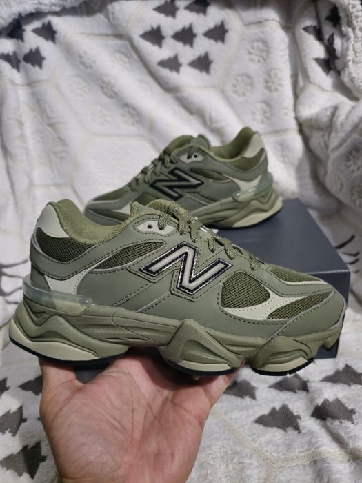 New Balance 9060 - 100% originali 36 si 37