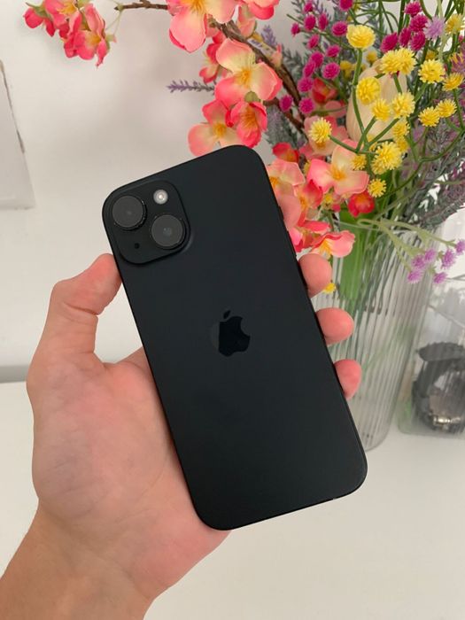 Айфон 15 128гб..