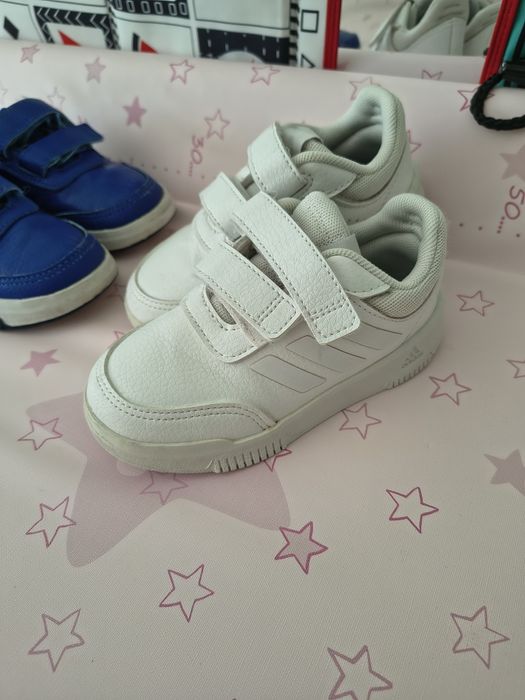 Adidas маратонки 25 номер