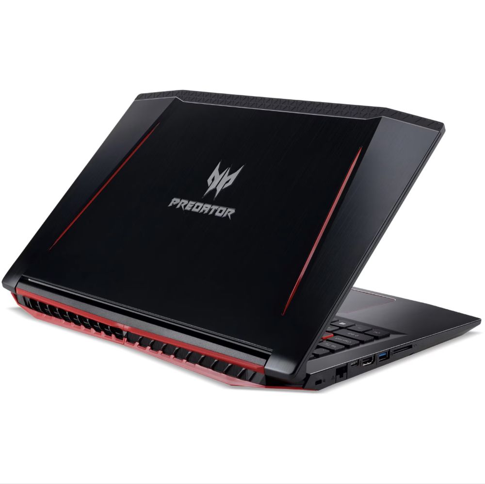 Геймърски лаптоп Acer Predator Helios 300