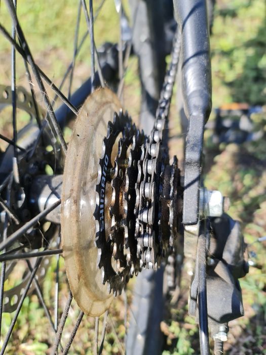 Bicicletă full shimano/frâne pe disc