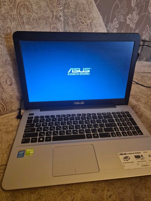 Лаптоп ASUS 8гб рам