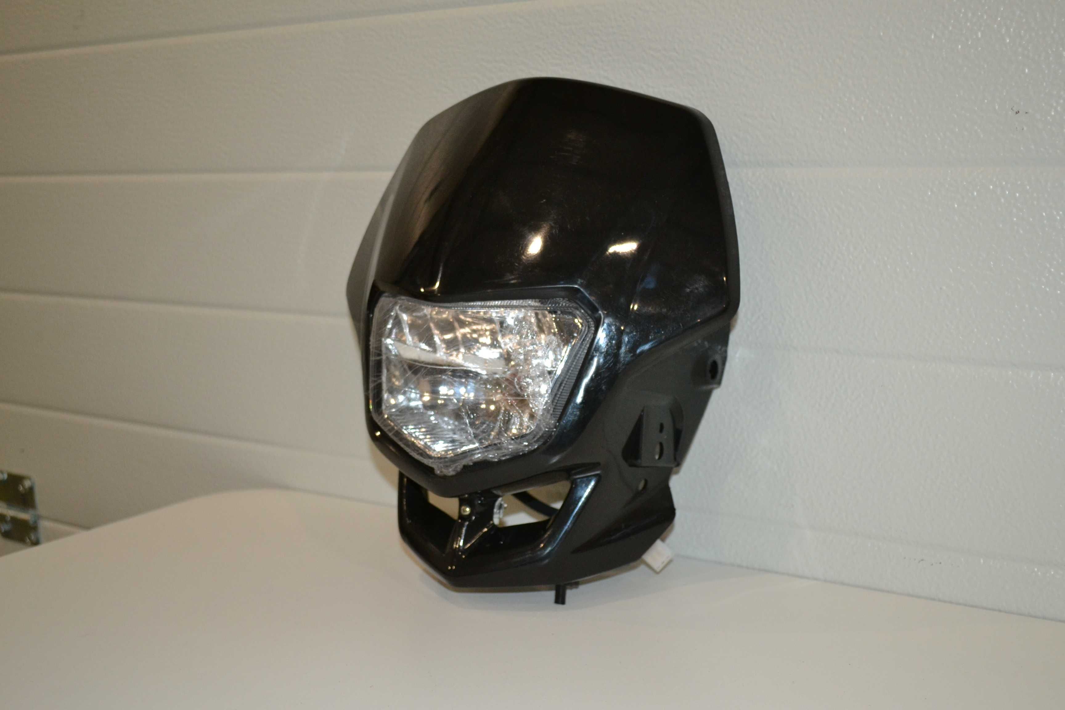 Фар маска за ендуро мотоциклети