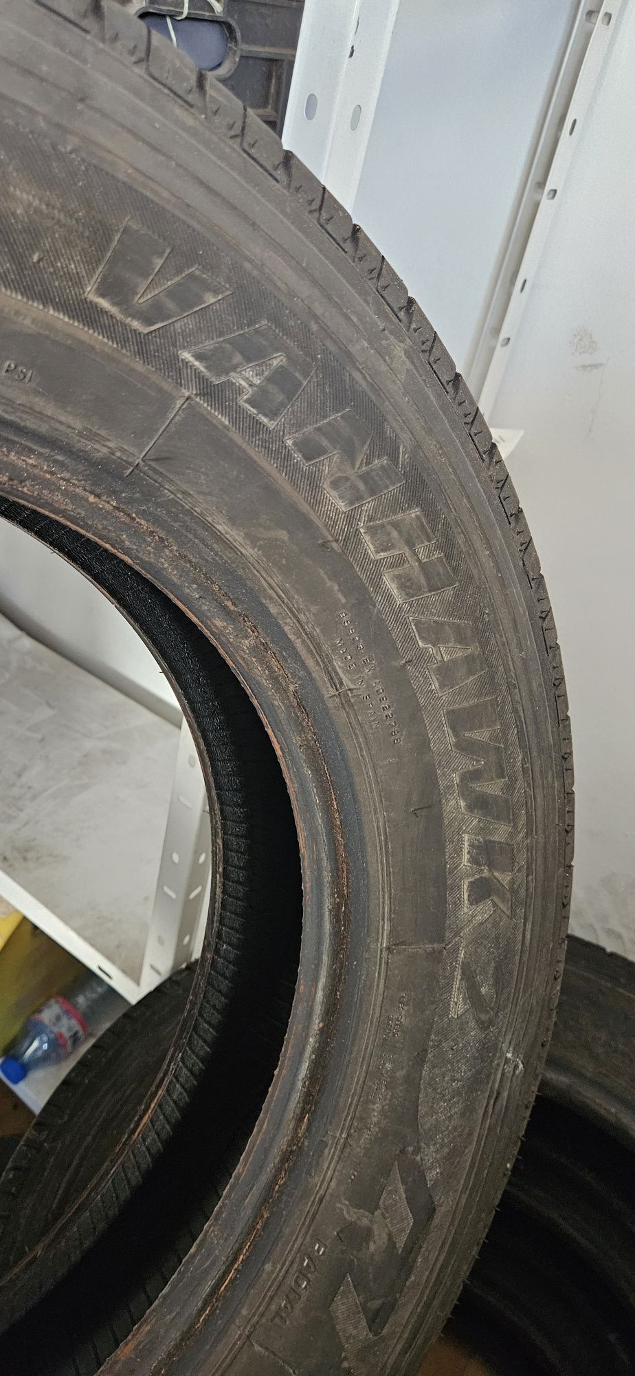 Гуми бусови 195/75/16C Firestone Vanhawk 2 - 4броя.