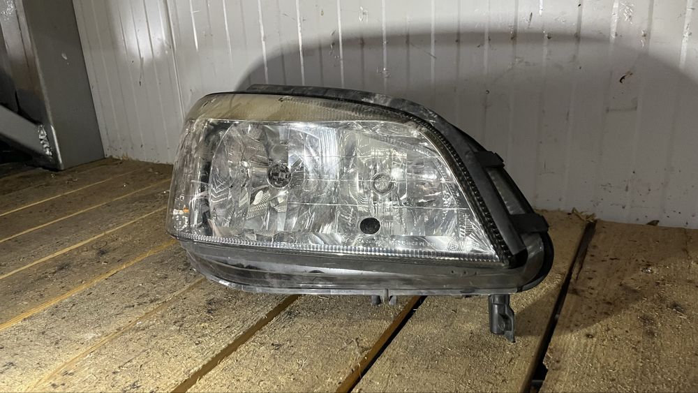 Ляв и десен фар Opel Zafira A (1999-2005)