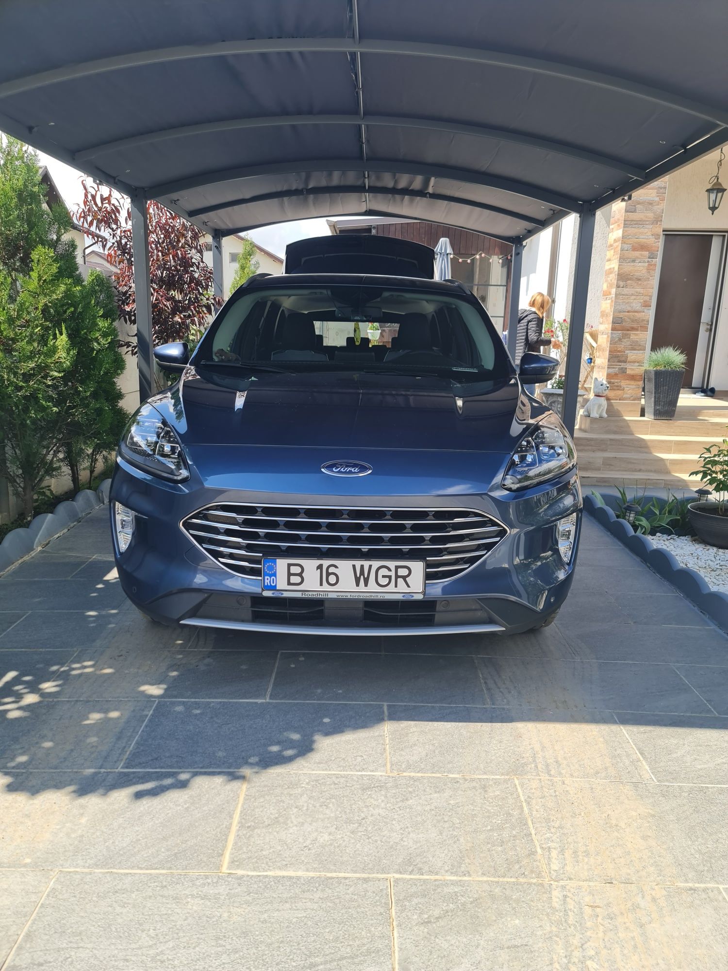 Vand Ford kuga PHEV  titaniu x