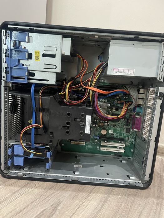 Настолен компютър Dell Optiplex 760