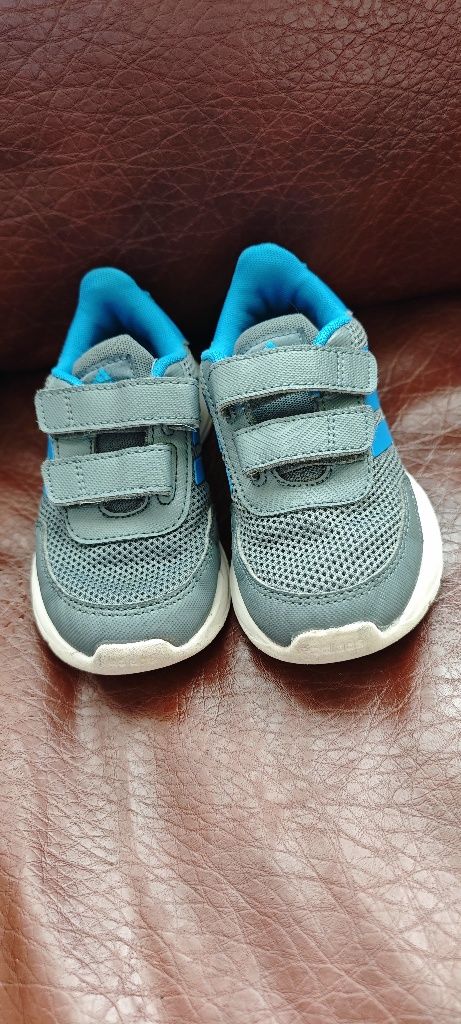 Маратонки Adidas