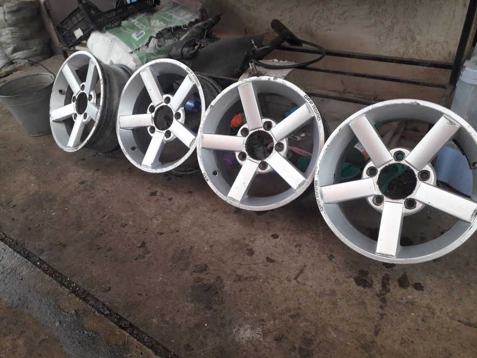 Диски на ниву r16