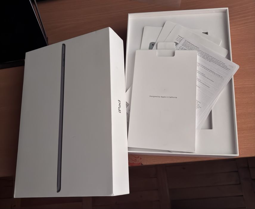 Apple iPad (9th Generation) 64GB Wi-Fi — Space Gray