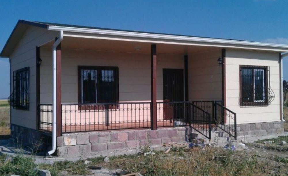 Vand case modulare din panouri sandwich