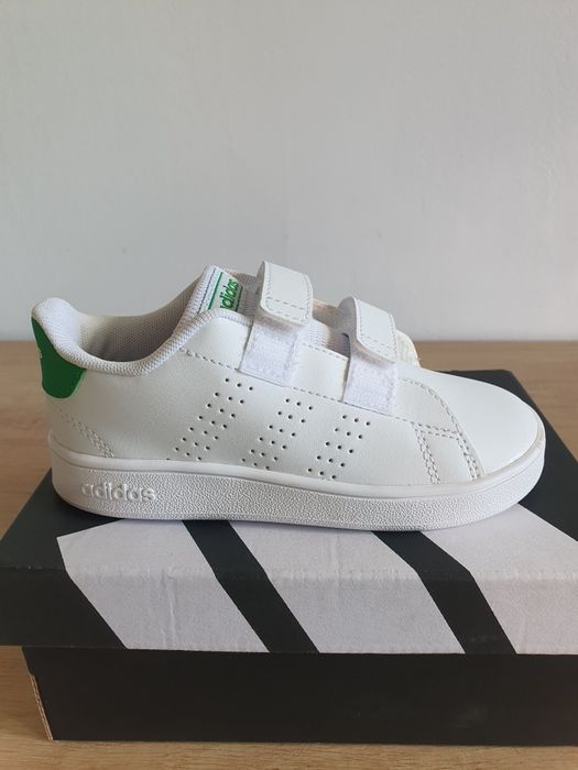 Vand adidași mărimea 27