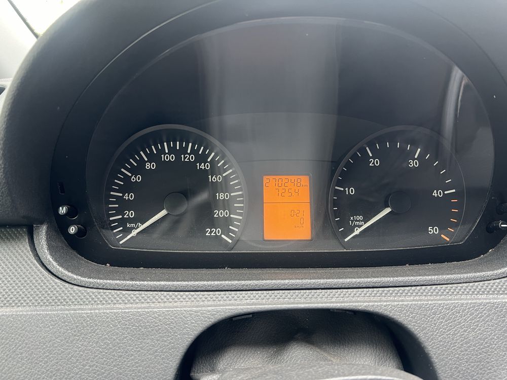 Mercedes vito 9 locuri automat