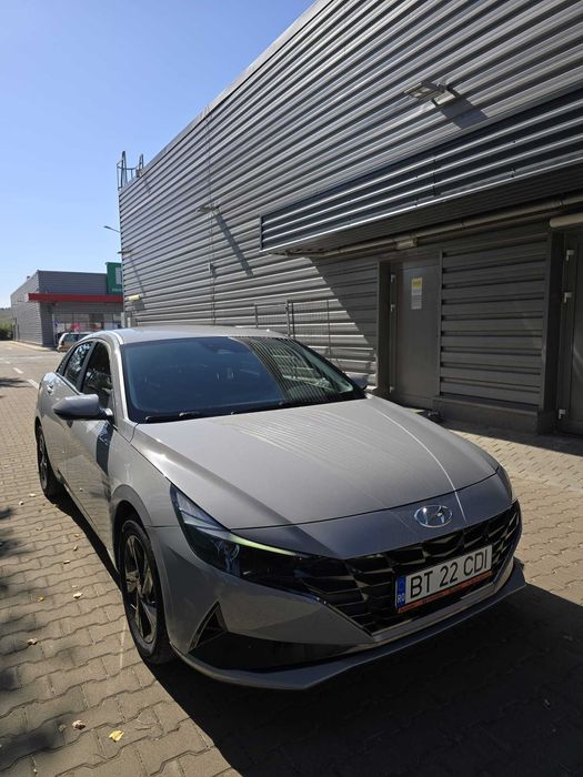 Vand Hyundai Elantra 2022 53.800 km in stare perfecta de functionare