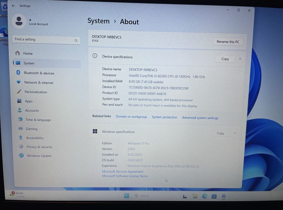 Laptop Lenovo V330-15IKB Windows 11