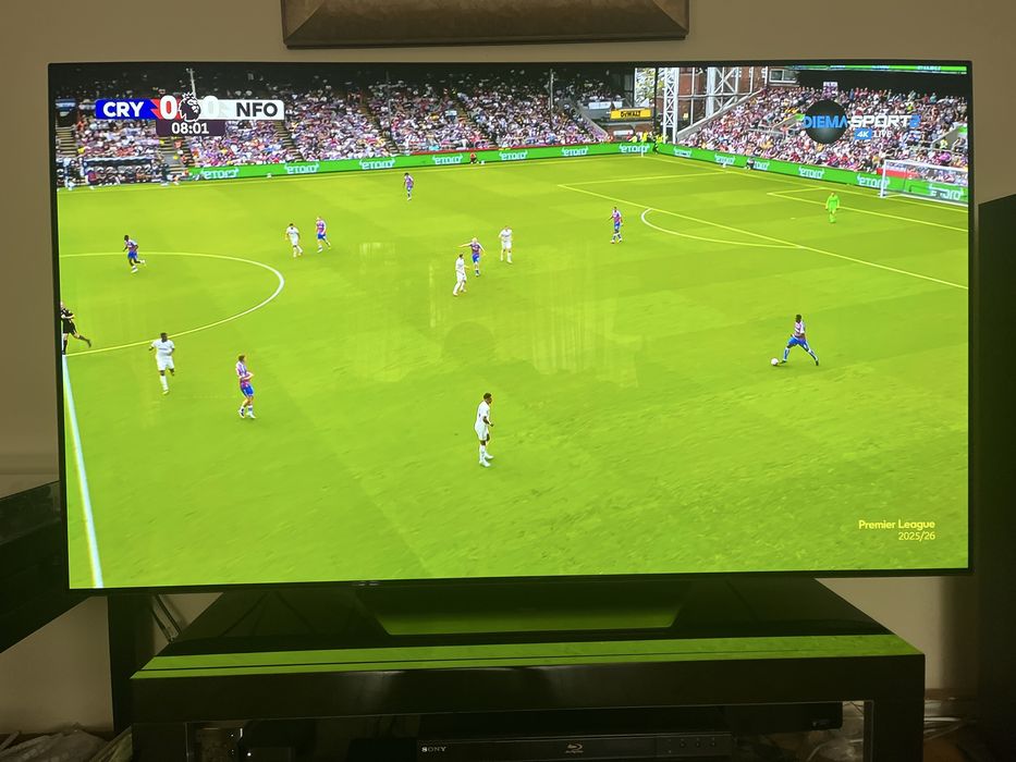 Продавам висок клас LG OLED TV 65 инча