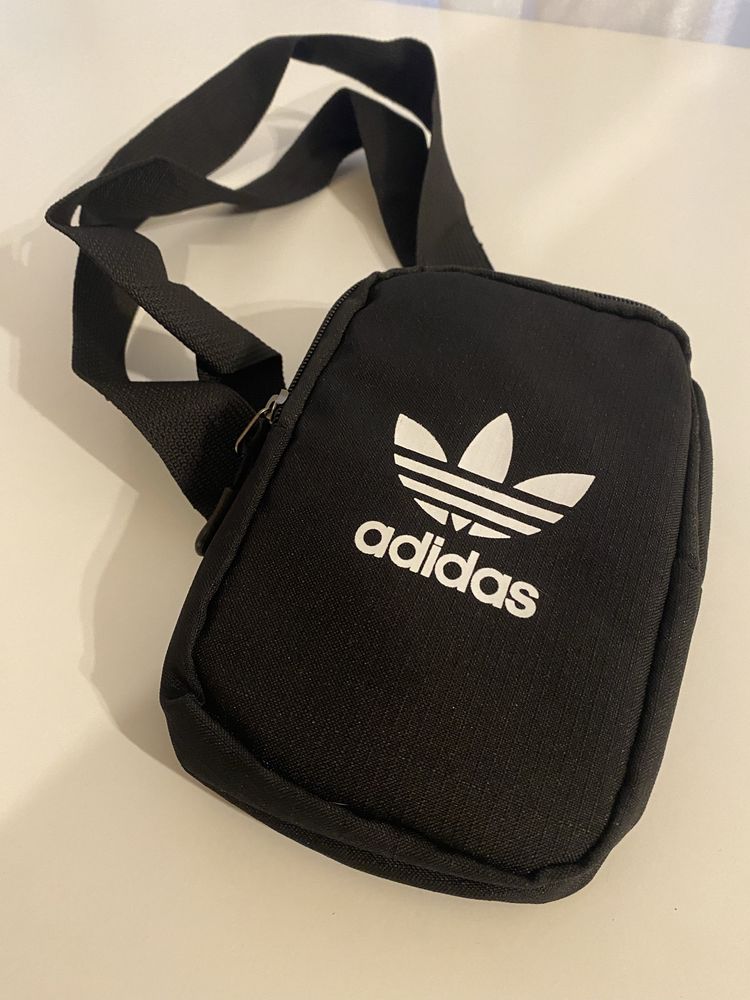 Чанти през рамото Adidas
