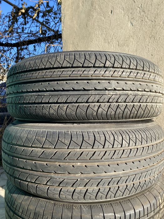Летние шины R16 стояли на запаске новые 2 штук 215/60/16